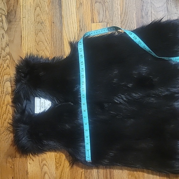 Abercrombie &Fitch Vest - Picture 8 of 9